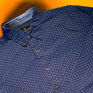 American Eagle Button Down Shirt Men’s Size Medium